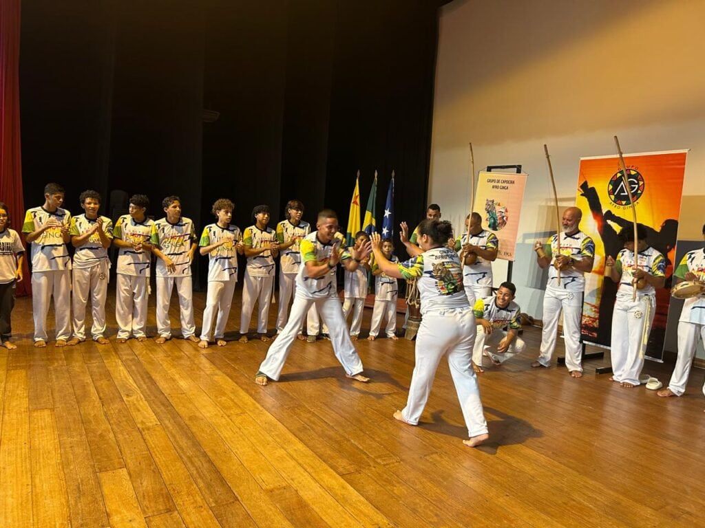 Projeto Social com Capoeira Promove Socialização a Jovens de Cruzeiro do Sul