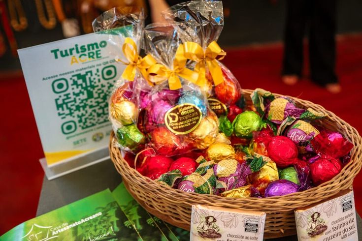 Artesanato Acreano Surpreende: R$20 Mil em Vendas em Um Dia!
