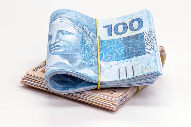 Desigualdade de Renda no Brasil cai a Menor da História em 2024, Revela IBGE