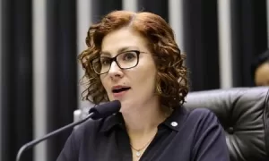 PROTOCOLO: Deputado Italiano Cobra Extradição de Carla Zambelli