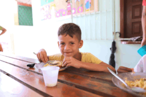 SABOROSO: Prato Extra é Segurança Alimentar nas Férias e Combate à Evasão Escolar