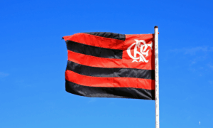 POLÊMICA: Flamengo Bloqueia Direitos de TV da Libra e Gera Críticas Entre Clubes