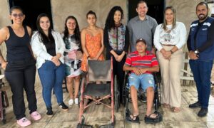 INCLUSÃO: Vereador Joabe Lira Entrega Cadeira de Rodas em Parceria com Rotary