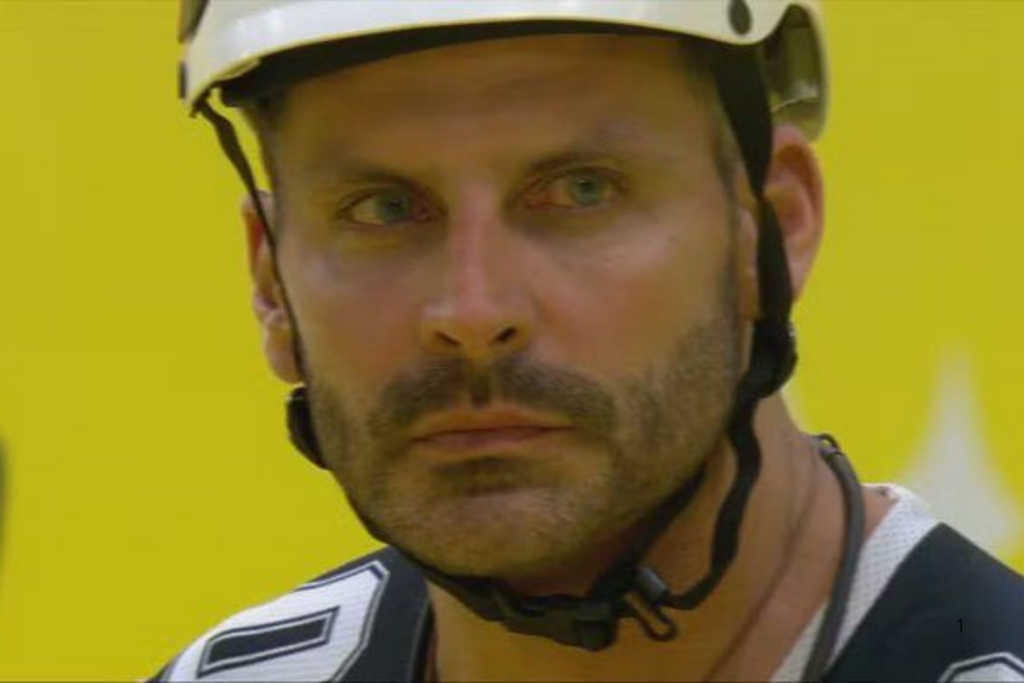 DESISTÊNCIA: Ator Henri Castelli Sofre Convulsão Durante o Reality e Deixa o BBB26 para Cuidar da Saúde