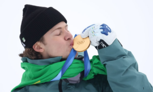 HISTÓRICO: Lucas Pinheiro Braathen Conquista Primeira Medalha Olímpica de Inverno do Brasil