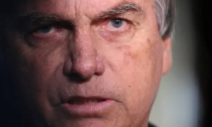 GRAVE: Bolsonaro é Internado na UTI com Broncopneumonia e Médicos Alertam para Risco de Complicações