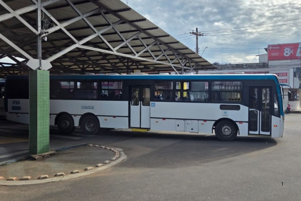 IMPACTO: Ricco Retoma 100% das Linhas de Ônibus em Rio Branco após Paralisação que Afetou Milhares de Passageiros