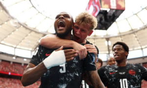 GOLEADA: Canadá Goleia o Catar por 6 a 0, Conquista Primeira Vitória em Copas e Assume Liderança do Grupo B
