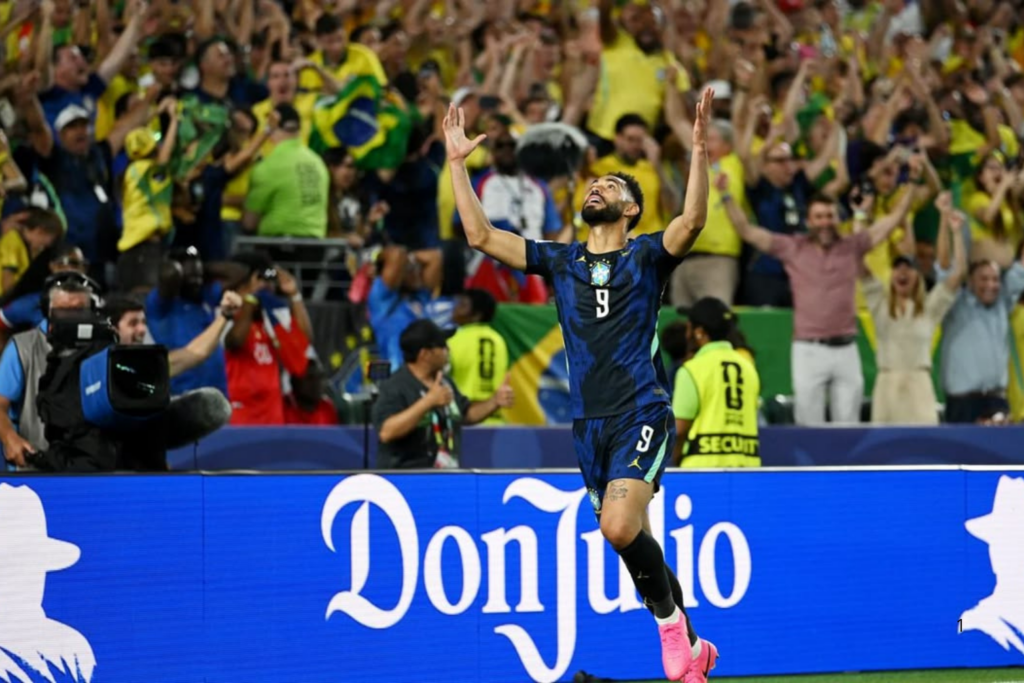 LIDERANÇA: Brasil Vence o Haiti por 3 a 0, Conquista Primeira Vitória na Copa e Assume Liderança do Grupo C