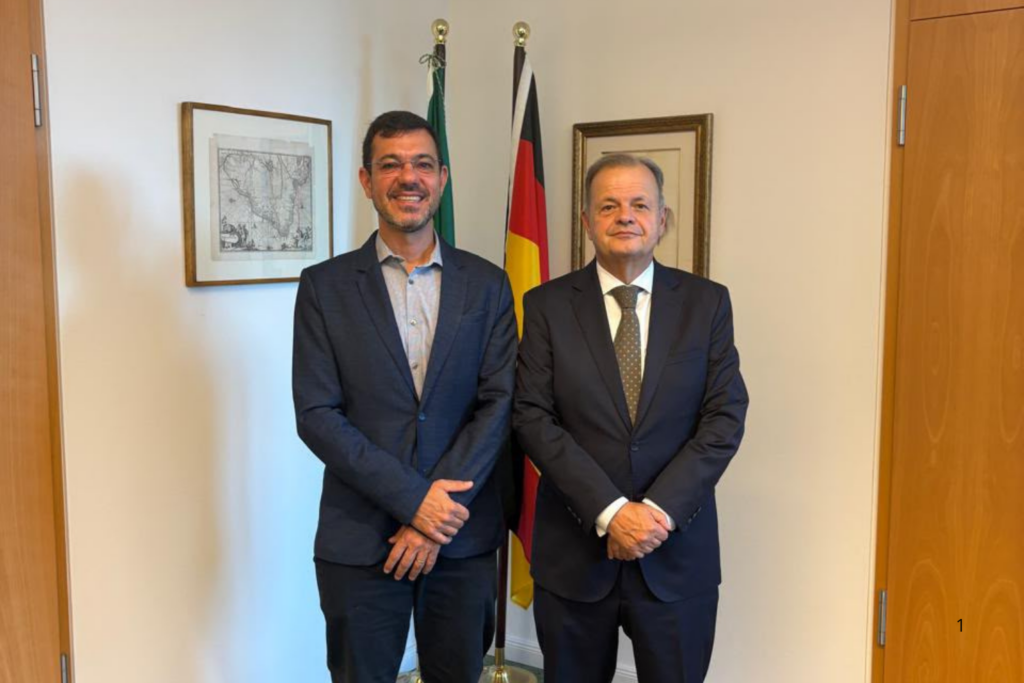 Dr. Thor Dantas se reúne com o embaixador do Brasil na Alemanha