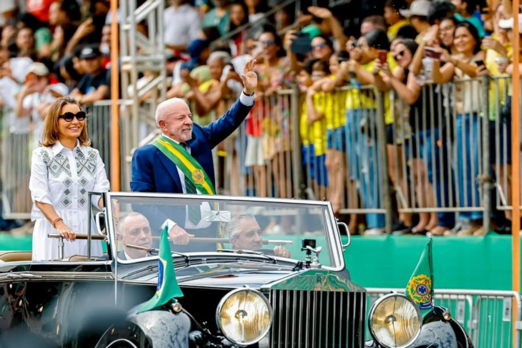 SOBERANIA: Desfile de 7 de Setembro Reúne Milhares em Brasília em Homenagem ao Dia da Independência do Brasil