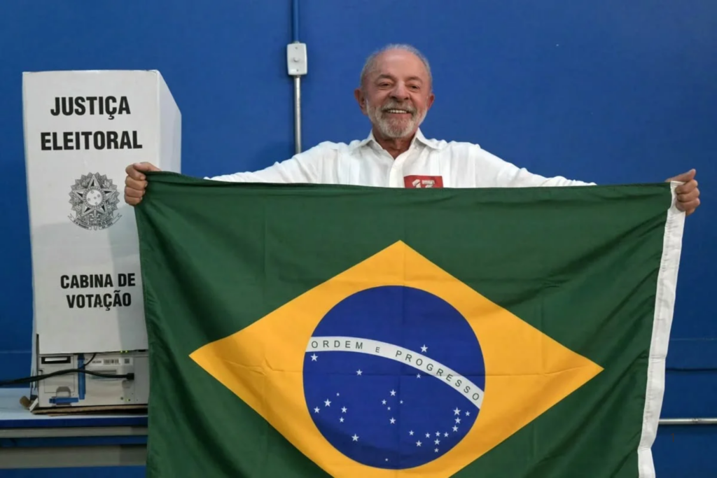 HISTÓRICO: Lula é Reeleito Presidente do Brasil com uma Virada Inédita após Ampliar Votação no Segundo Turno