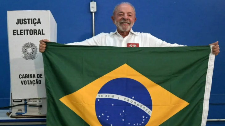HISTÓRICO: Lula é Reeleito Presidente do Brasil com uma Virada Inédita após Ampliar Votação no Segundo Turno